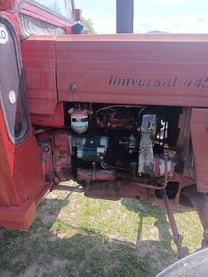 Tractor 445