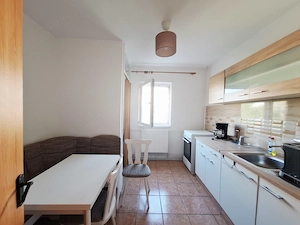 4 camere, aproape de Judetean. Etaj intermediar. Centrala proprie. - imagine 5