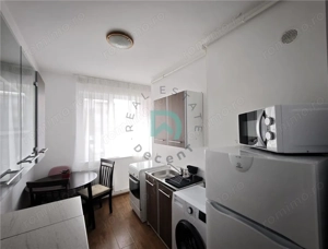 Inchiriez 2 camere, Cinema Patria, Brasov - imagine 19