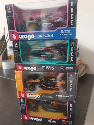 machete Formula 1 Burago 1:43 cu cutii originale