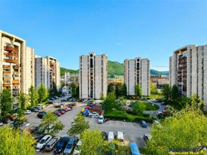 Apartament 3 camere, 90 mp, Centrul Civic Brasov, potential de renovare. - imagine 7
