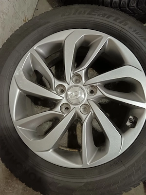Set jante cu anvelope 225/60/17 iarna prindere 5*114.3 et 51 originale Hyundai,KIA,Mazda,Nissan,Daci - imagine 2