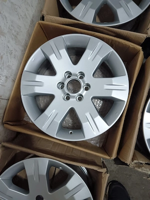 Set jante aliaj nou,prindere 6*114,3, et 30 ,17 inchi  originale Nissan,Renault - imagine 3