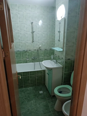 Apartament 2 camere  decomandat model mare amenajat LUX etaj 2 Bucovina - imagine 18