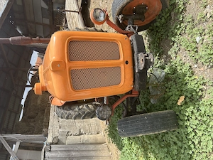 Vând tractor fiat