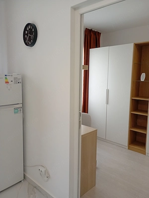 Închiriez apartament  - imagine 5