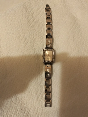 Vând ceas marca guess