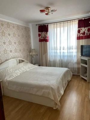 Apartament de vanzare, 4 camere, cu parcare inclusa, Zona de Jos - imagine 3