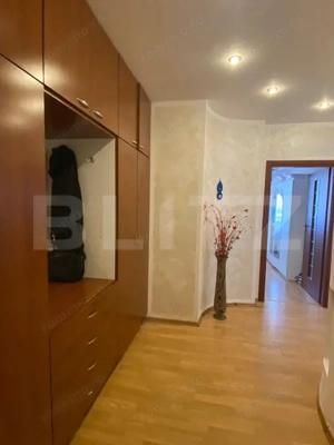 Apartament de vanzare, 4 camere, cu parcare inclusa, Zona de Jos - imagine 4