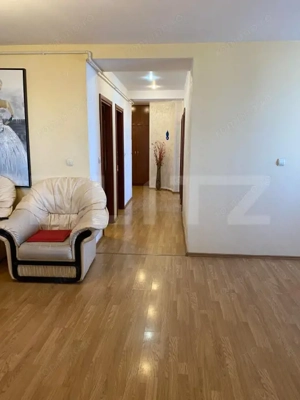 Apartament de vanzare, 4 camere, cu parcare inclusa, Zona de Jos - imagine 12