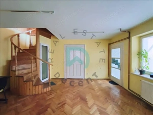 Apartament  in casa 5 camere, Brasov