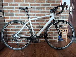 Bicicleta gravel sosea Triban