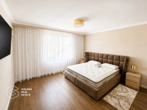 Apartament premium, zona Subcetate, 3 camere, 2 bai, loc parcare, sala, piscina - imagine 11