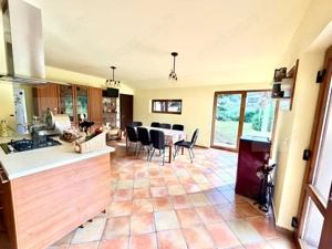 Casa 5 dormitoare, 300 mp, subsol, teren 2026 mp, zona Cetate - imagine 15