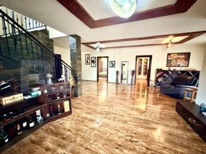 Casa 5 dormitoare, 300 mp, subsol, teren 2026 mp, zona Cetate - imagine 10