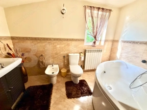 Casa 5 dormitoare, 300 mp, subsol, teren 2026 mp, zona Cetate - imagine 11