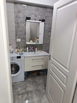 OCAZIE!Inchiriez apart 2 camere LUX, 60mp ,Bloc nou NICOLINA ap deLidl - imagine 5