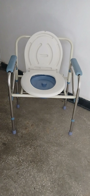 Vând scaun WC  pentru batrani .