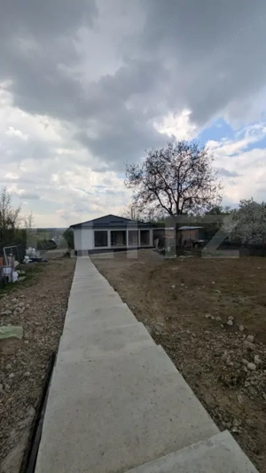 Casă pe structură metalică 3 camere  141 mp utili, teren 900mp, Razvad - imagine 7
