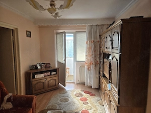 Vand ,schimb apartament - imagine 3
