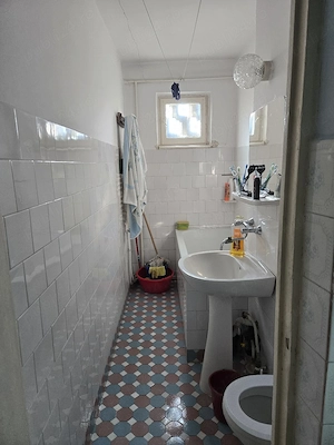 Vand ,schimb apartament - imagine 5