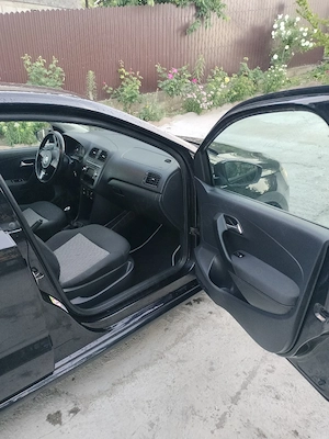 vând VW polo 6r an 2011 motor 1,4 benzina euro 5  - imagine 7