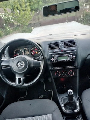 vând VW polo 6r an 2011 motor 1,4 benzina euro 5  - imagine 10
