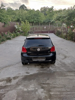 vând VW polo 6r an 2011 motor 1,4 benzina euro 5  - imagine 5
