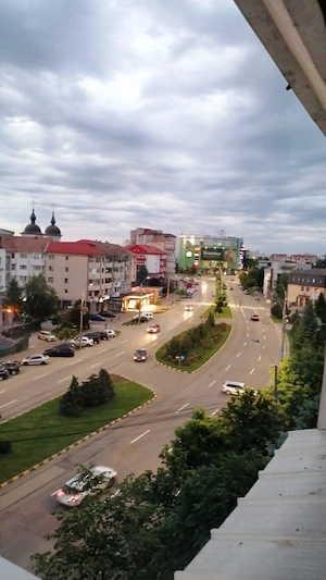 Direct proprietar-vand apartament 2 camere - imagine 2