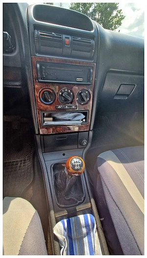 Opel ASTRA-G-CARAVAN, 1,4 Benzina - imagine 5