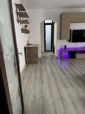  Apartament Chirie 2 camere complet mobilat utilat zona Prundu Pitesti: parcare, centrala proprie