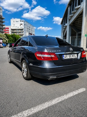 Mercedes-Benz E 350 CDI 4MATIC Avantgarde | 3.0 V6 Diesel | Automată | 4x4 - imagine 3