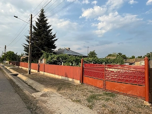 Vând casă la țară 