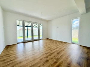 Duplex de exceptie cu 5 camere - zona premium - Mosnita Noua - imagine 8