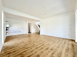 Duplex de exceptie cu 5 camere - zona premium - Mosnita Noua - imagine 9