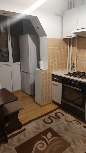 Închiriez apartament 1 camera - imagine 2
