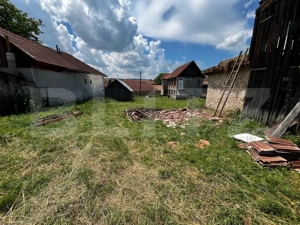 Casă tradițională, teren 2.043 mp zona Aghiresu - imagine 2