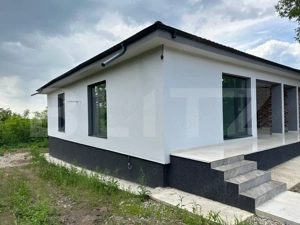 Casă pe structură metalică 3 camere  141 mp utili, teren 900mp, Razvad - imagine 2
