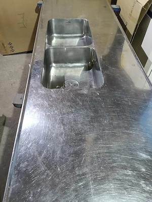 Chiuveta bucatarie inox  cu doua cuve si lungime 240 cm 