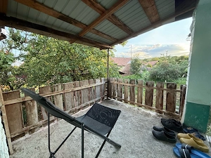 Casa cu sura in Podeni, comuna Moldovenești, potential deosebit - imagine 6