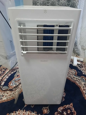 Vand aparat aer conditionat portabil 800 lei aproape nou