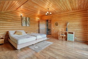 Casă din buștean rotund | 3.735 mp teren | La 30 km de Brașov - imagine 16