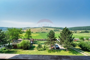 Casă din buștean rotund | 3.735 mp teren | La 30 km de Brașov - imagine 20