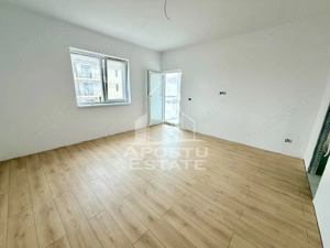 Apartament cu 2 camere, etaj 2, decomandat, zona Planetelor - imagine 3