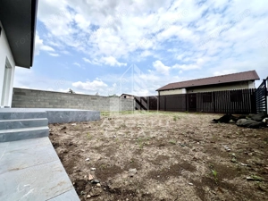 Casa individuala de vanzare pe parter, curte proprie, zona Sanandrei - imagine 9