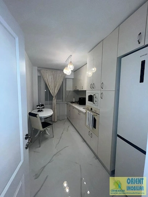 Tomis Nord, Ciresica, de vanzare, 2 camere, gaze, mobilat, renovat - imagine 8