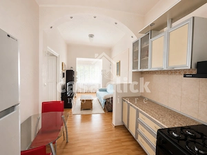 Locuință în casă pe Strada Universității | 3 camere | Exclusivitate , Comision 0% - imagine 4