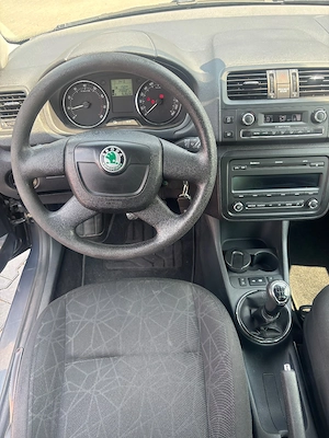 Skoda Fabia-2012-benzina - imagine 5