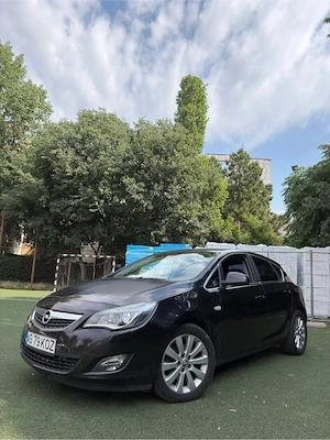 Opel Astra J Model Deosebit VÂND SCHIMB - imagine 4