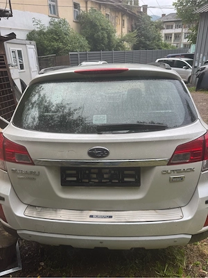 Vanzare / Dezmembrare Subaru Outback 2012 - imagine 2